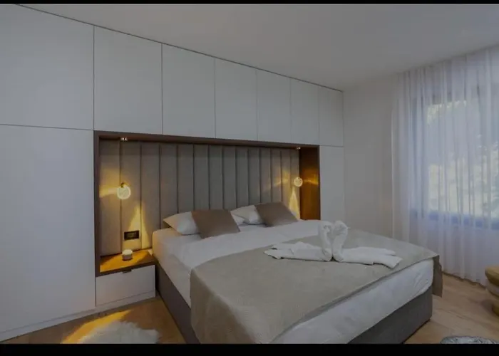 Villa Gold